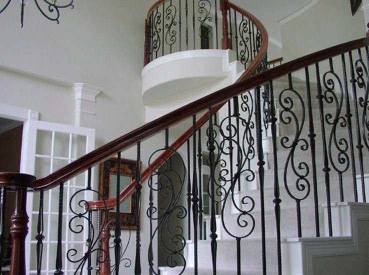 Bending Handrail with Iron Balusters Bending Handrail with Iron Balusters