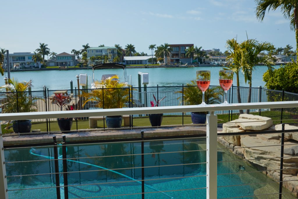 Apollo White Cable Apollo White Cable